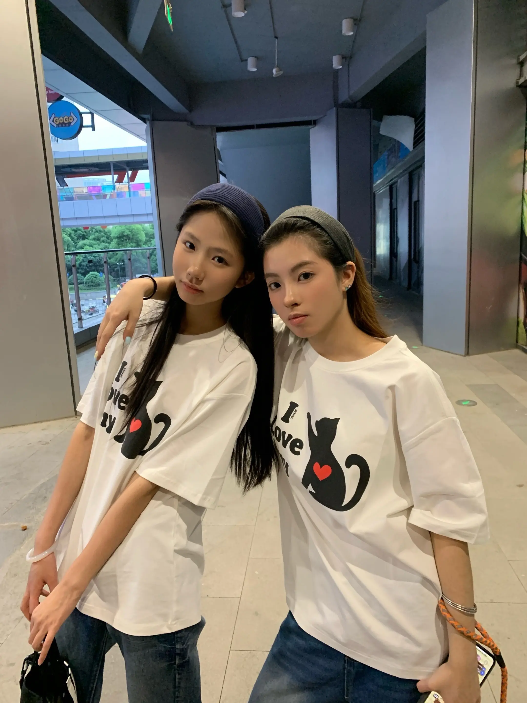 又长高了 小孩