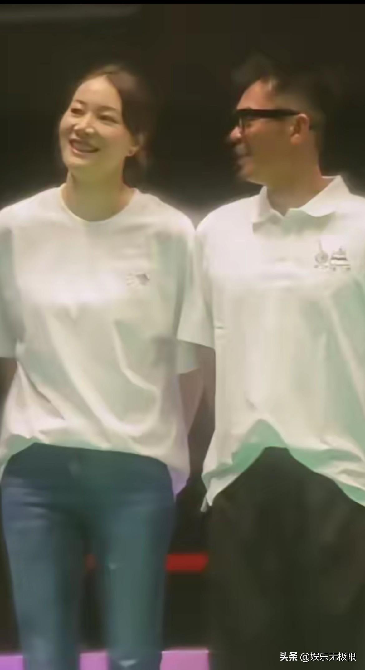 看到林丹看谢杏芳的眼神我就知道，谢杏芳赌对了！

多年的宽容在这一刻具象化了，林