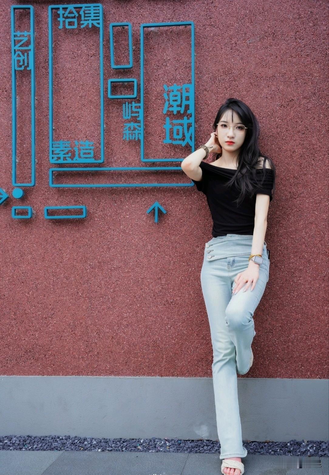 失业那些事（四）
   几年前，我突然被单位辞退，同事答应帮我找个工作。起初，我