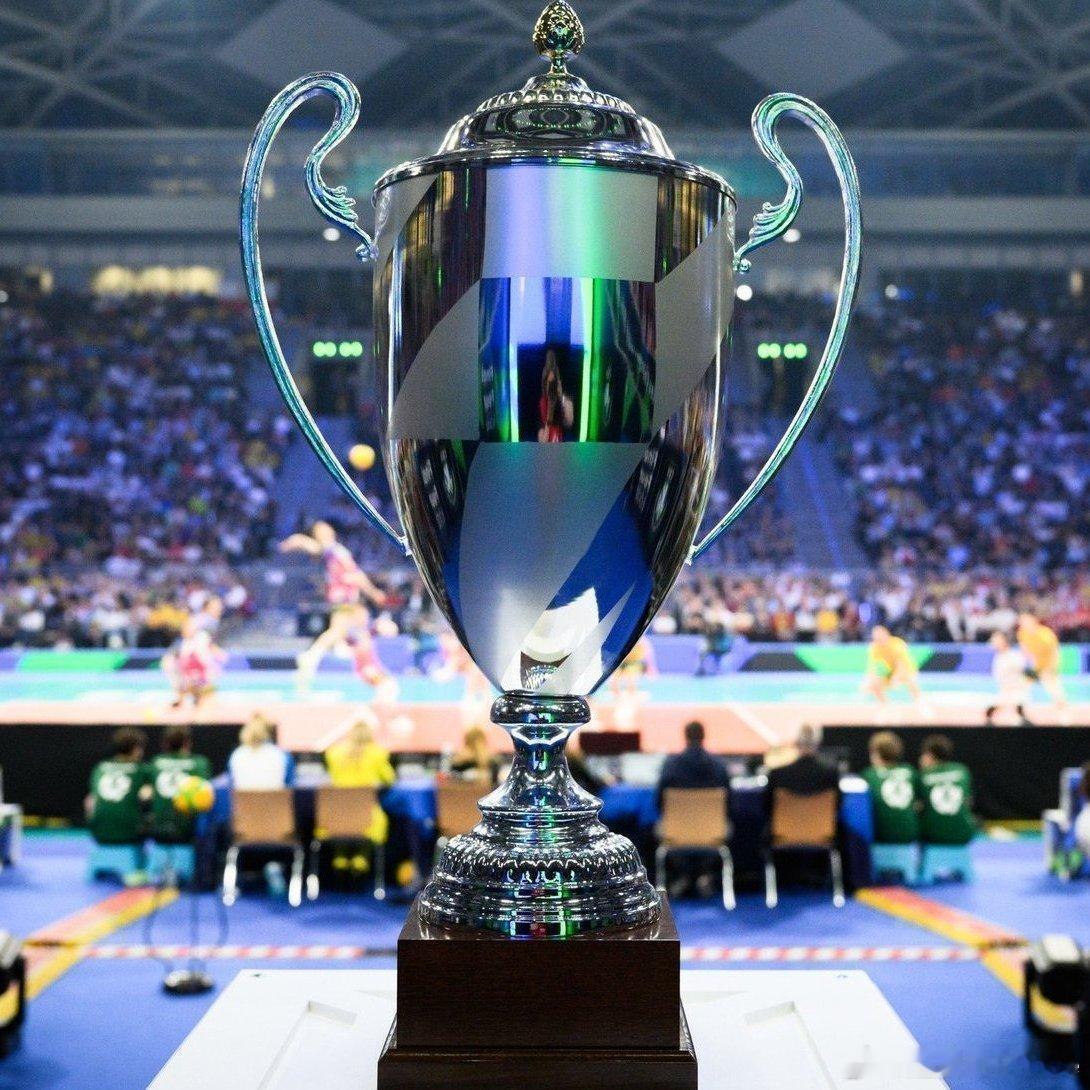 排球 🎙️ HT Sport台主持人黄金搭档-阿斯利·杜鲁 (Aslı Dur