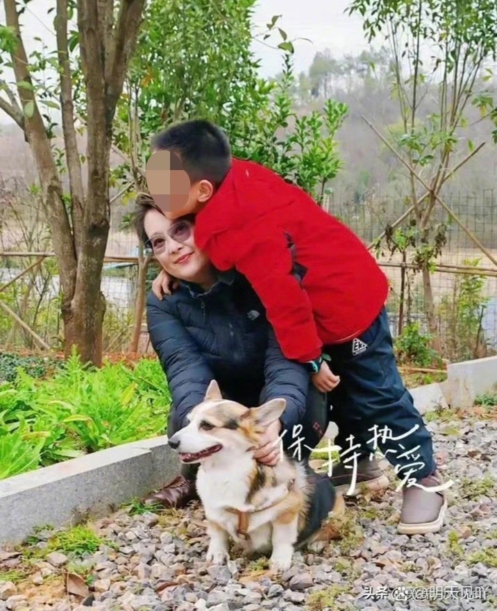 有网友建议他们两个在一起 