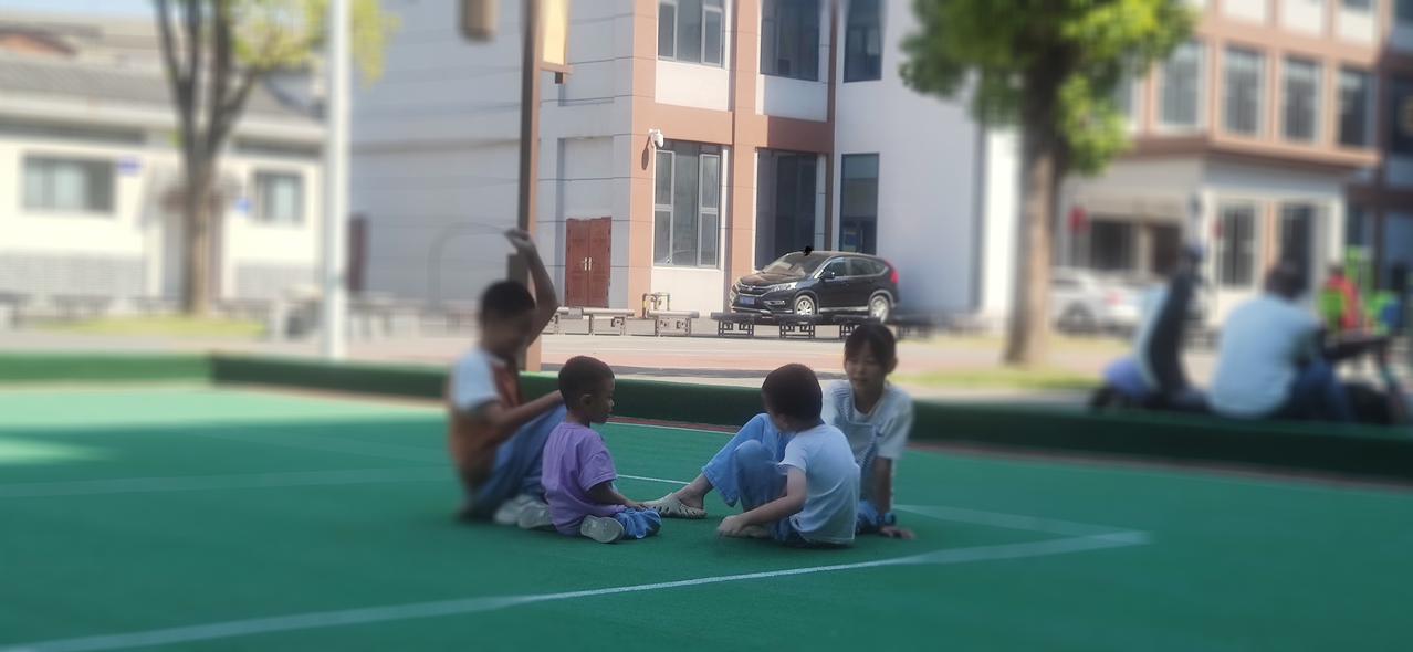 当你丰盈、清醒、笃定，你经营关系，才不会一味索取；你打拼事业，才不会急功近利。不