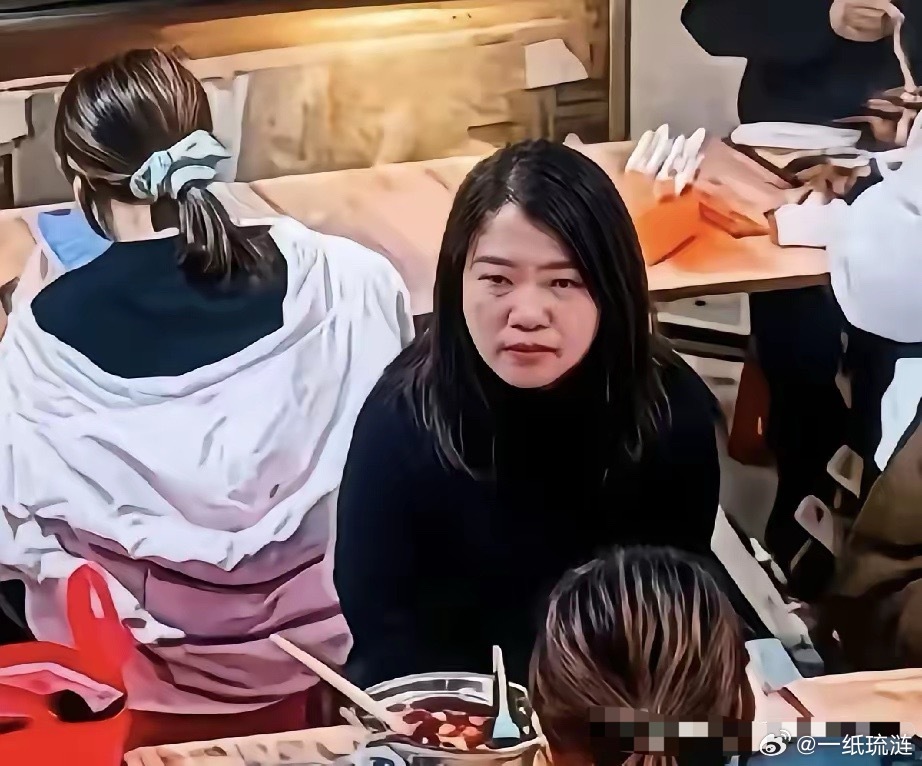 泼汤这事，最害怕的不是她自己，也不是她的父母，而是和是日夜生活在一起得老公和孩子