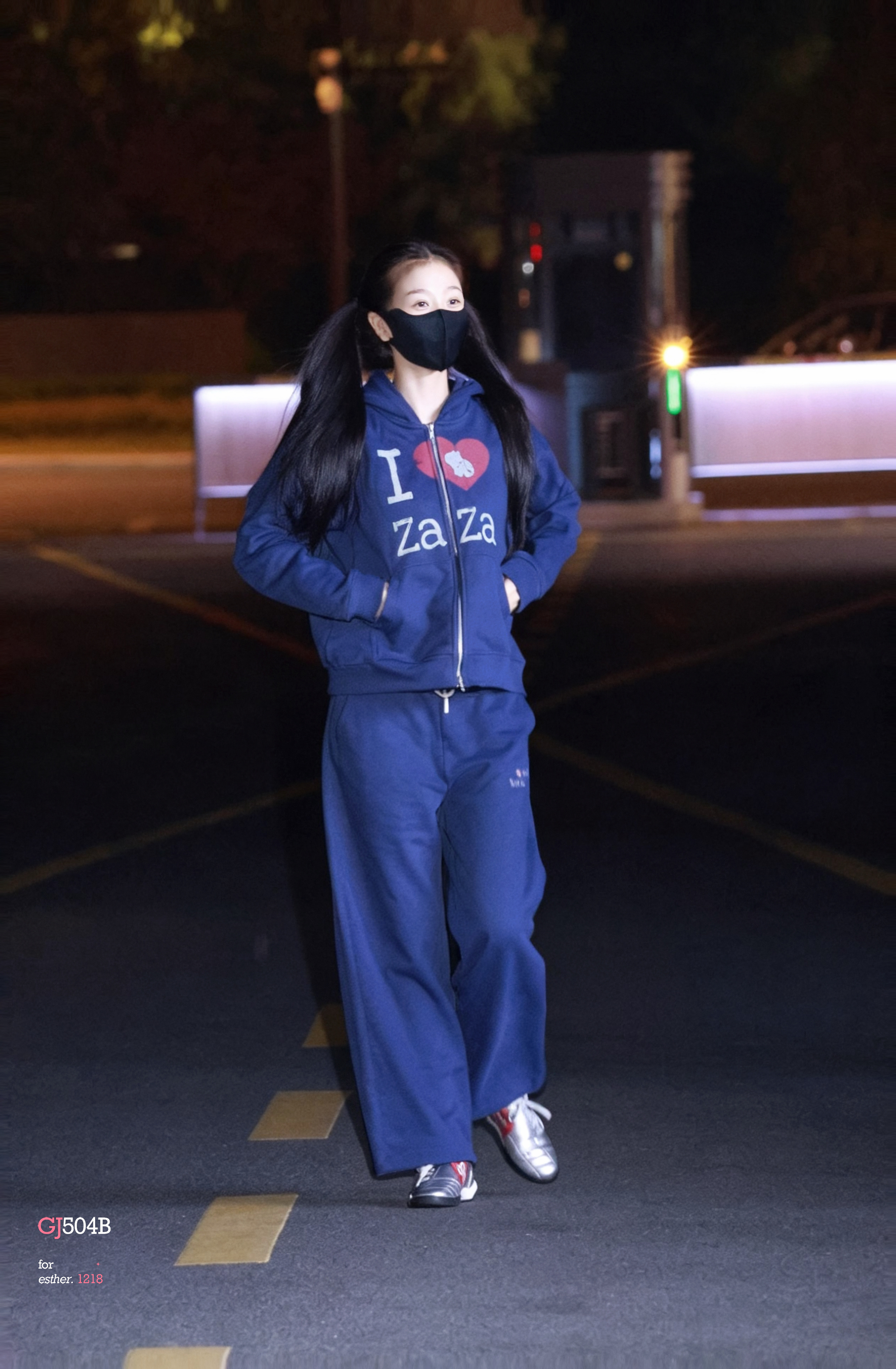 虞书欣[超话]虞书欣何盼 2026.10.16 📷杀青日！双马尾嫩宝！​​​