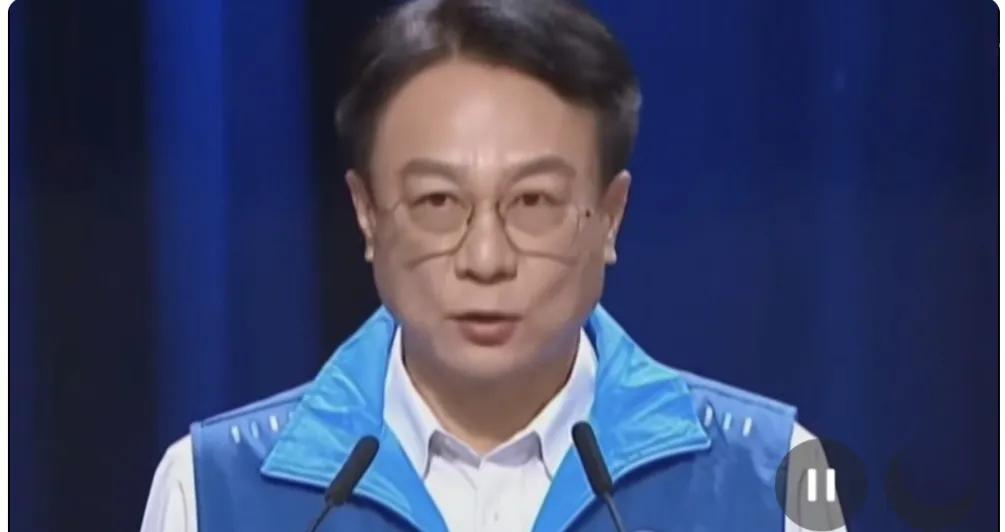台湾彰化县前县长、台湾国民党党主席候选人卓伯源胡说八道，“如果他当选国民党主席，