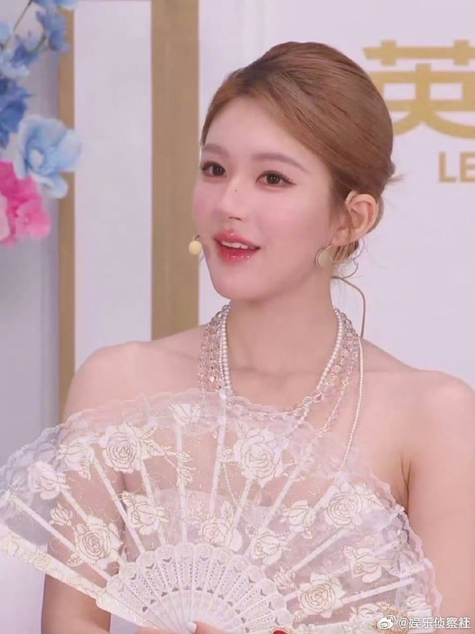 美美哒露思！ ​​​