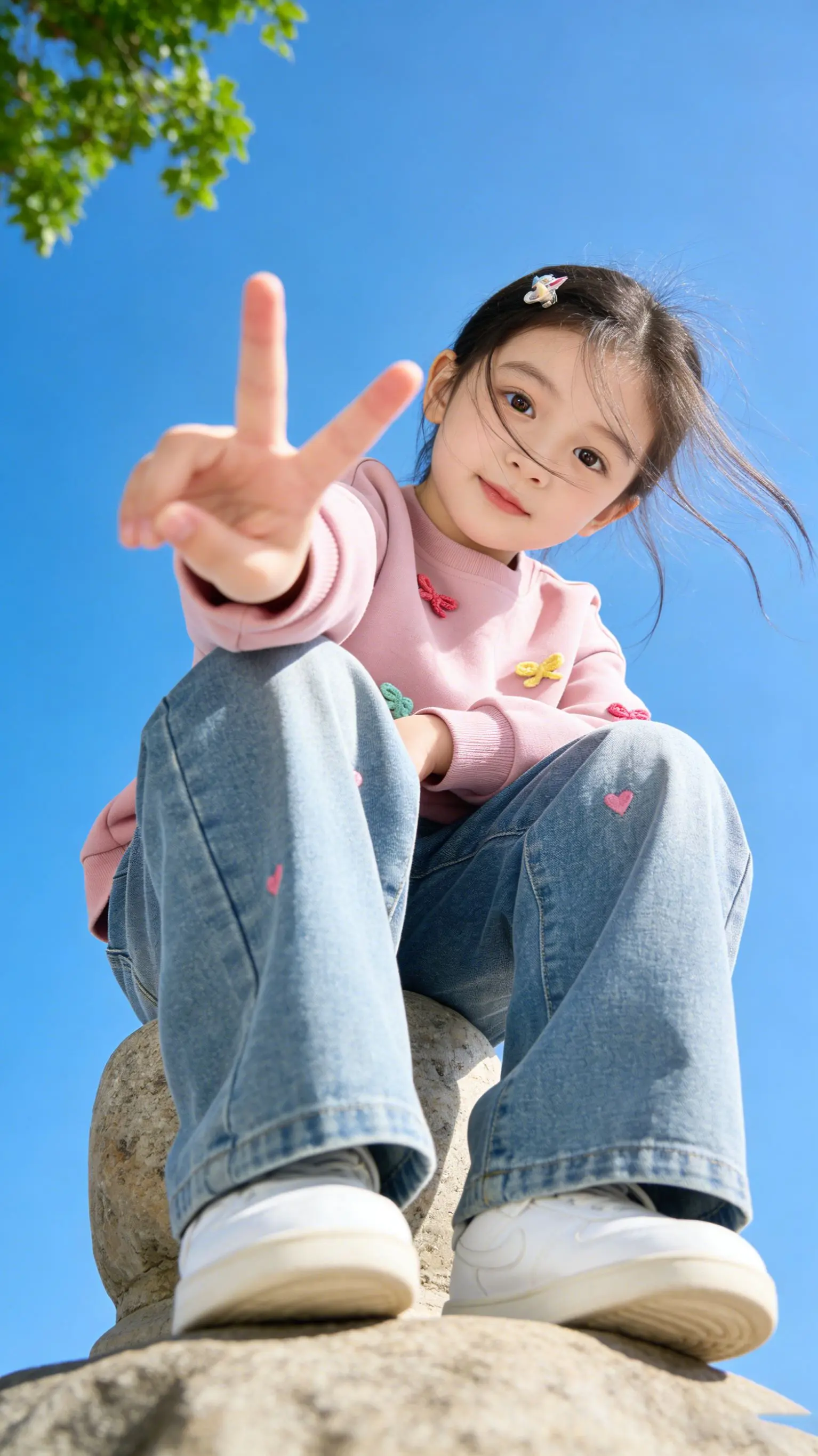 开春穿搭天花板！宝妈们！这套女童穿搭直接焊在身上好吗！ 软fufu的粉...