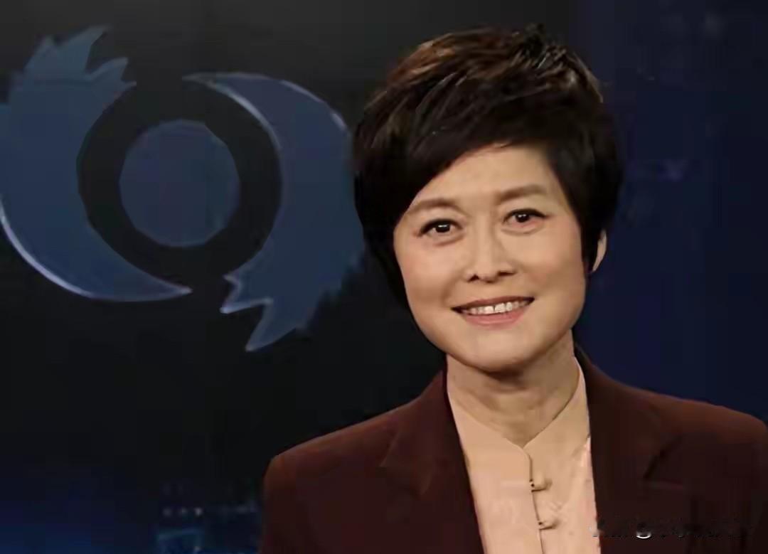 大家发现没？
敬一丹真的太特别了。
 
这么多央视主持人来来去去，
但她身上那种