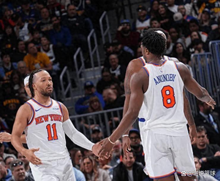 湖人五战四胜，势头正好。
勒布朗·詹姆斯左脚关节炎，出战成疑。
下一场打尼克斯，