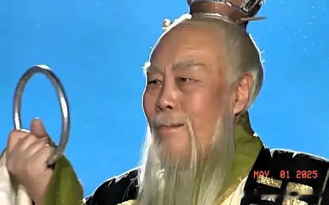 青牛跑了？  
“牛儿平时乖巧，偶尔出门出遛遛弯也没什么嘛？”  

炼丹童子溜
