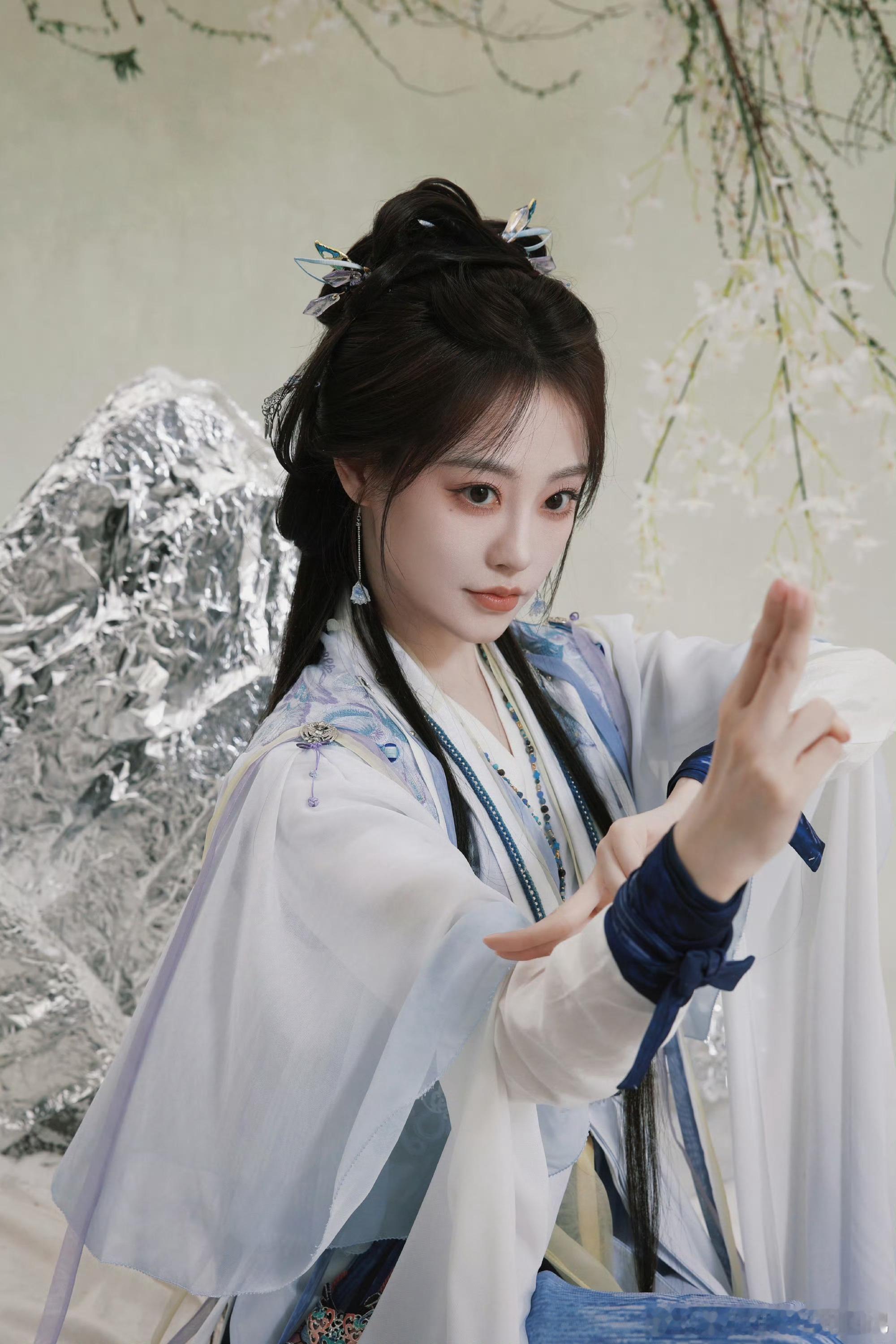 #祝绪丹 永夜#祝绪丹永夜美出新高度，清冷感大美女古装美人[哇]被慕家家主迷死啦
