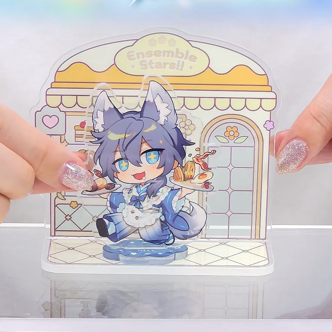 萌萌小尼🦊（有人自己把托盘上的全炫了.jpg）椎名丹希 