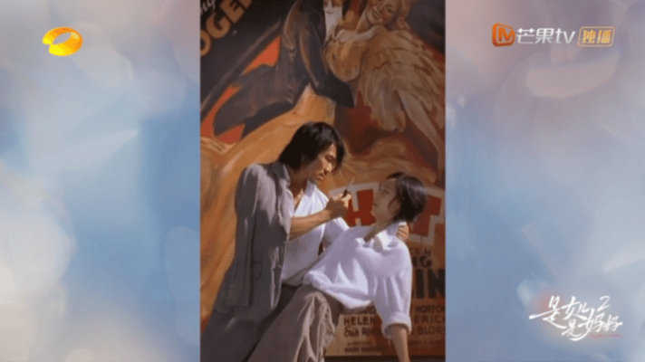 黄圣依蔡国庆有自己的英雄救美是女儿是妈妈 黄圣依蔡国庆会演就多演一点！这么抽象的