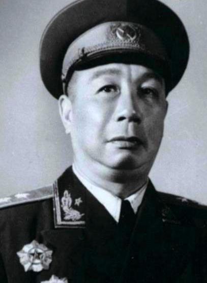 1995年，一位功勋卓著的开国上将生命垂危，妻子含泪问道："你这辈子最爱的人是谁