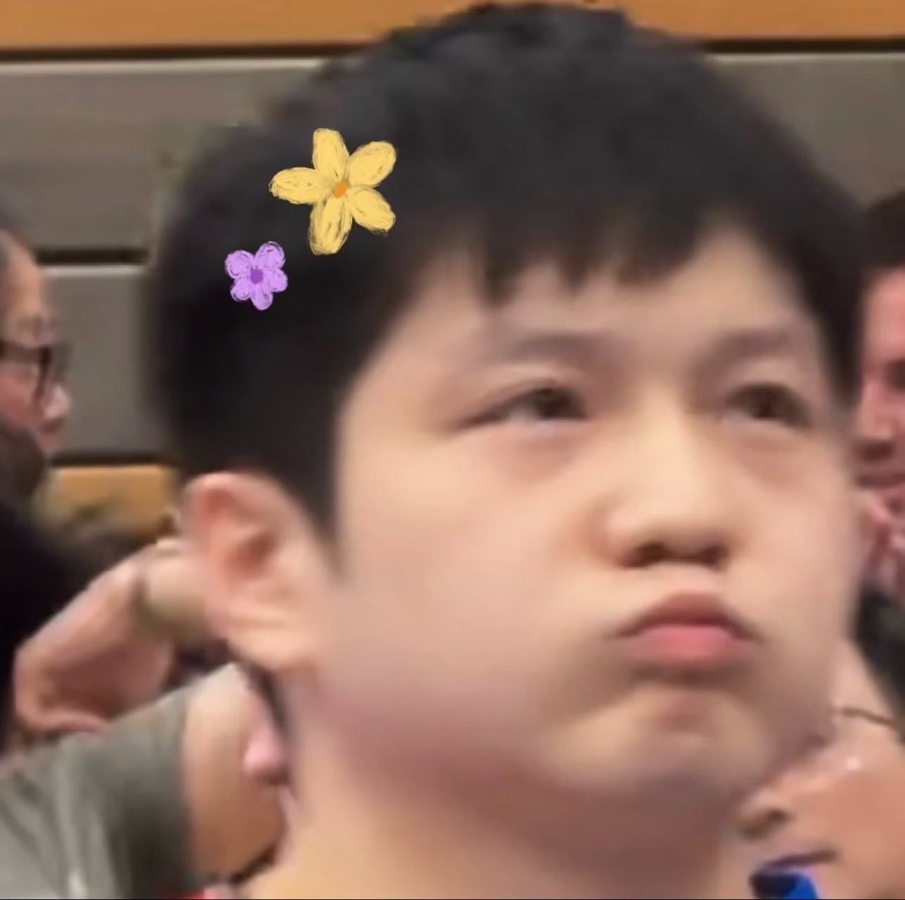 樊振东登当代体育杂志封面 嘿嘿 让我看看是哪个小可爱[流鼻血][流鼻血][流鼻血