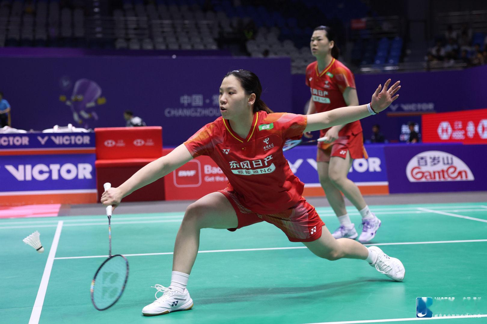 李怡婧/罗徐敏🇨🇳 23-21、18-21、21-18 🇨🇳罗意/王汀戈