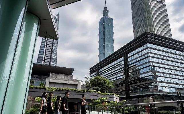 台湾主动示好大陆！多家大陆航司近期集中重启两岸直飞线路，成都往返台中、宁波往返高