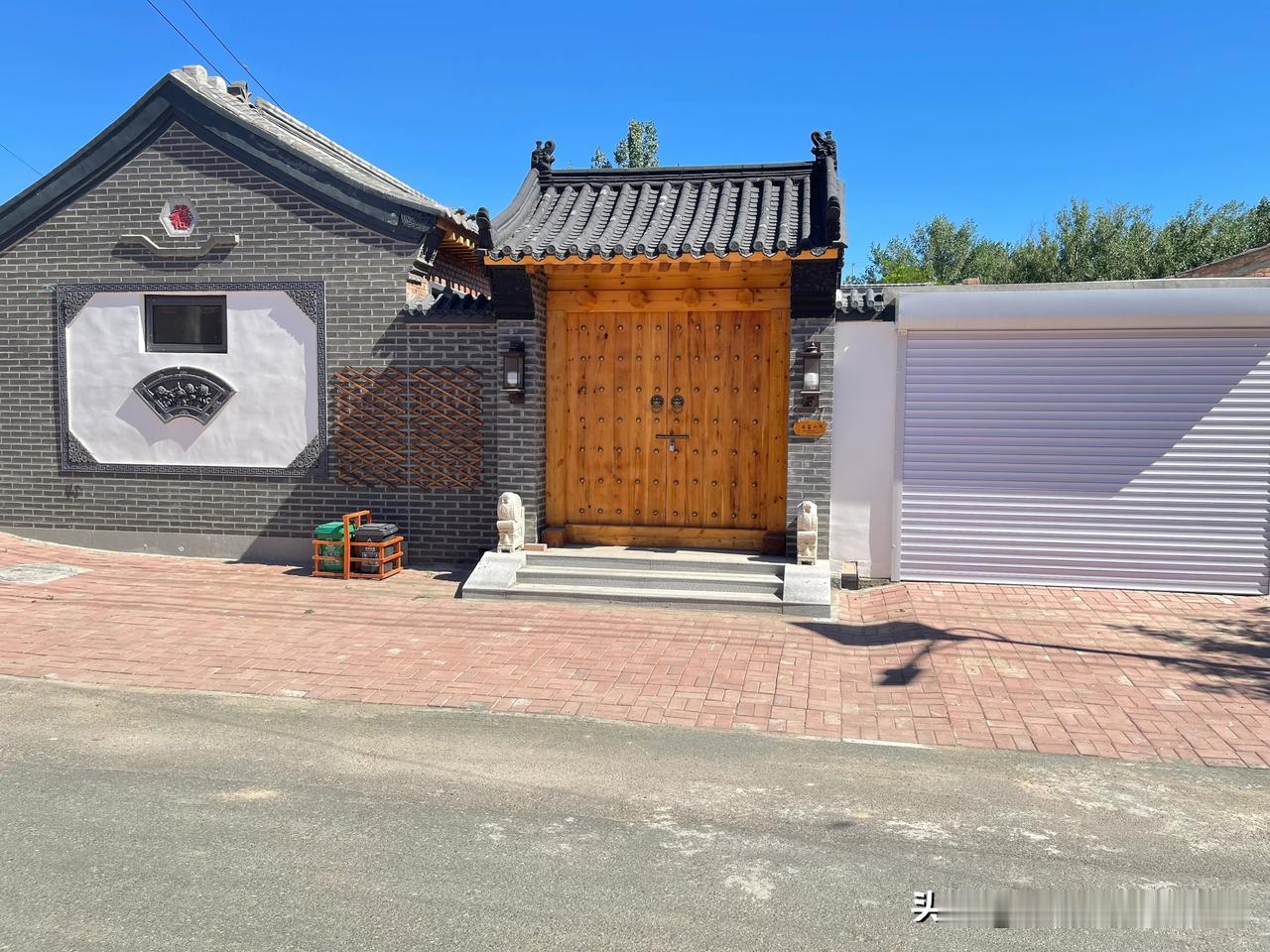 昌平小院静谧的退休生活
退休后，我选择了北京昌平郊区的一处小院作为我的新家。每逢