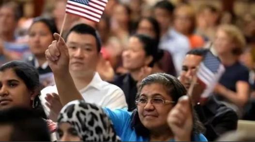 现在最恨中国的人是谁？不是美国人，不是日本人，不是韩国人，而是那些润到美国的中国