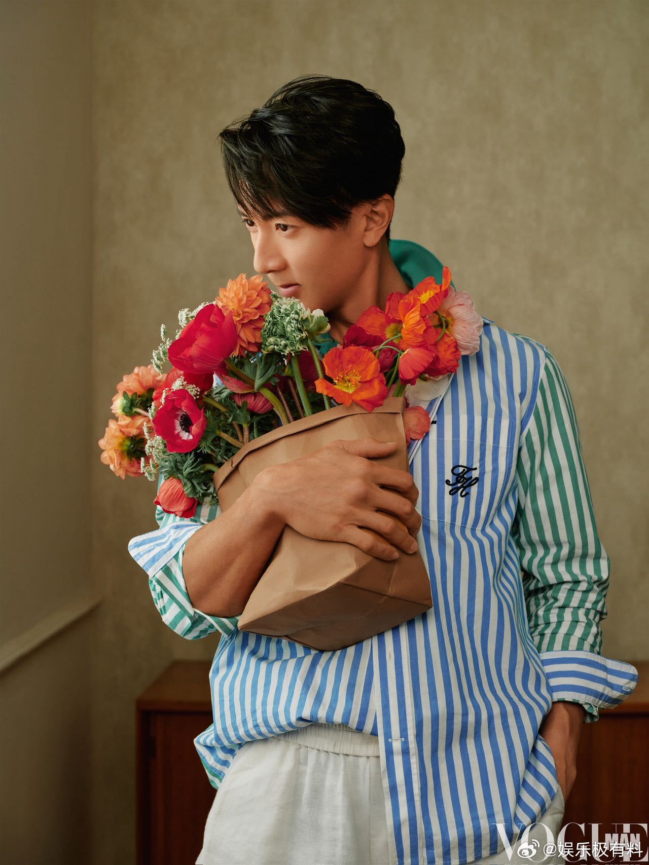 46岁吴尊老钱风太going了 、吴尊神图像面线一样繁殖46岁吴尊老钱风太goi