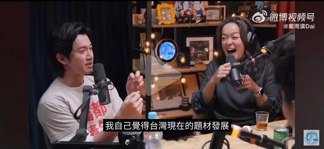 吴慷仁说怎么大陆网友羡慕他们[喵喵]这不应该被喷啊，是实话啊 ​​​