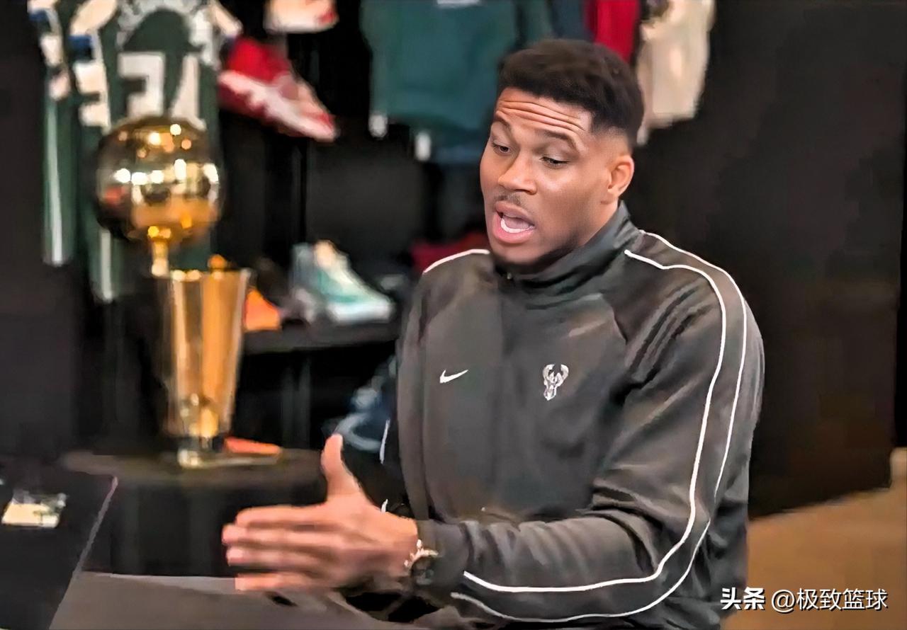 字母哥话里有话啊，暗示雄鹿替补不行！

作为联盟现役顶级球星，手握总冠军的字母哥