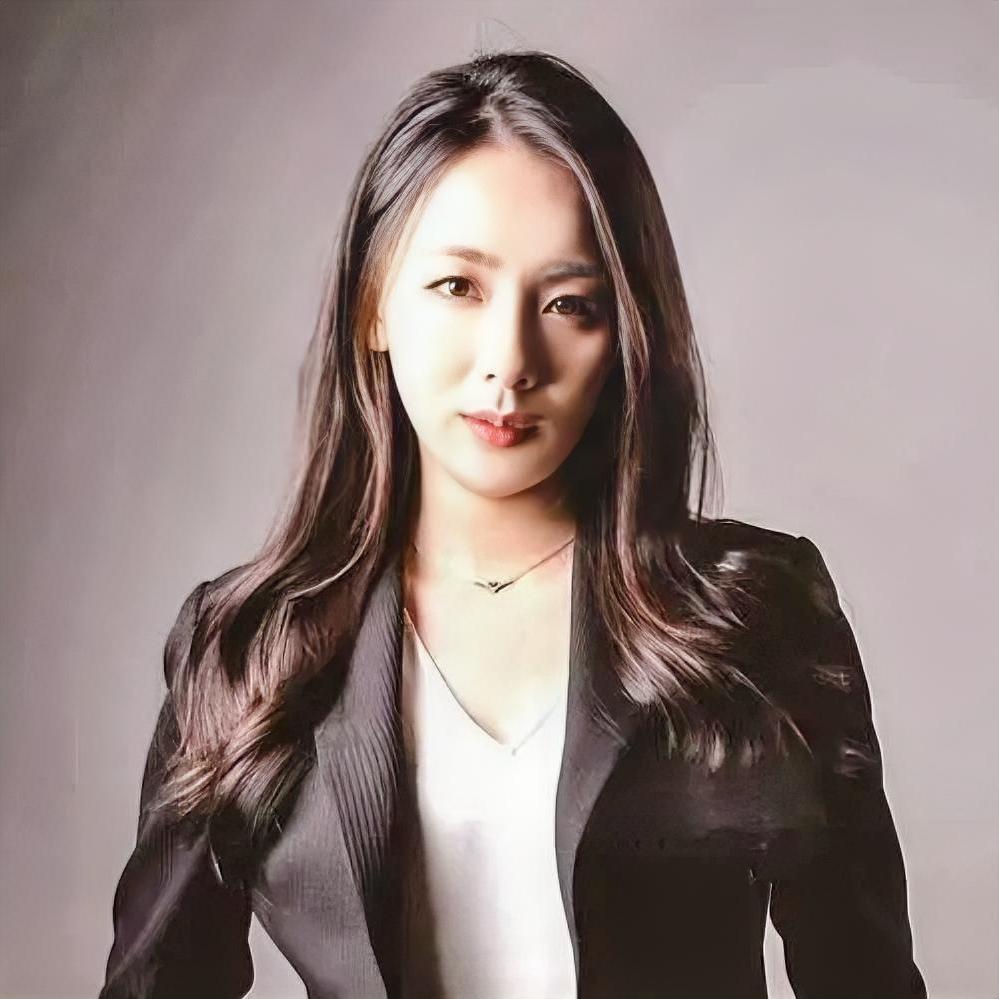近日，台湾一档时政节目的女主持人苏恒邀请一名伊朗小伙上节目，结合当下的伊朗局势，