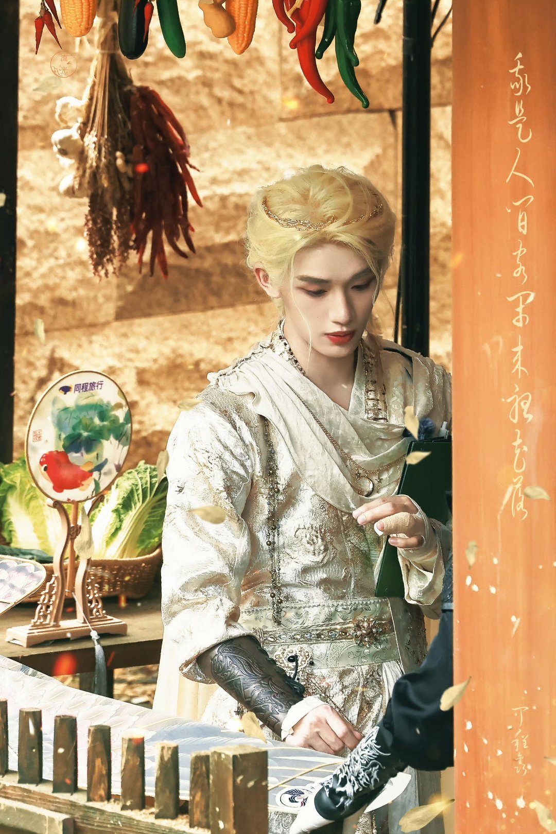 丁程鑫 ✨丁程鑫HUAWEI nova代言人你的眼里有星辰大海，胜过我看的所有风