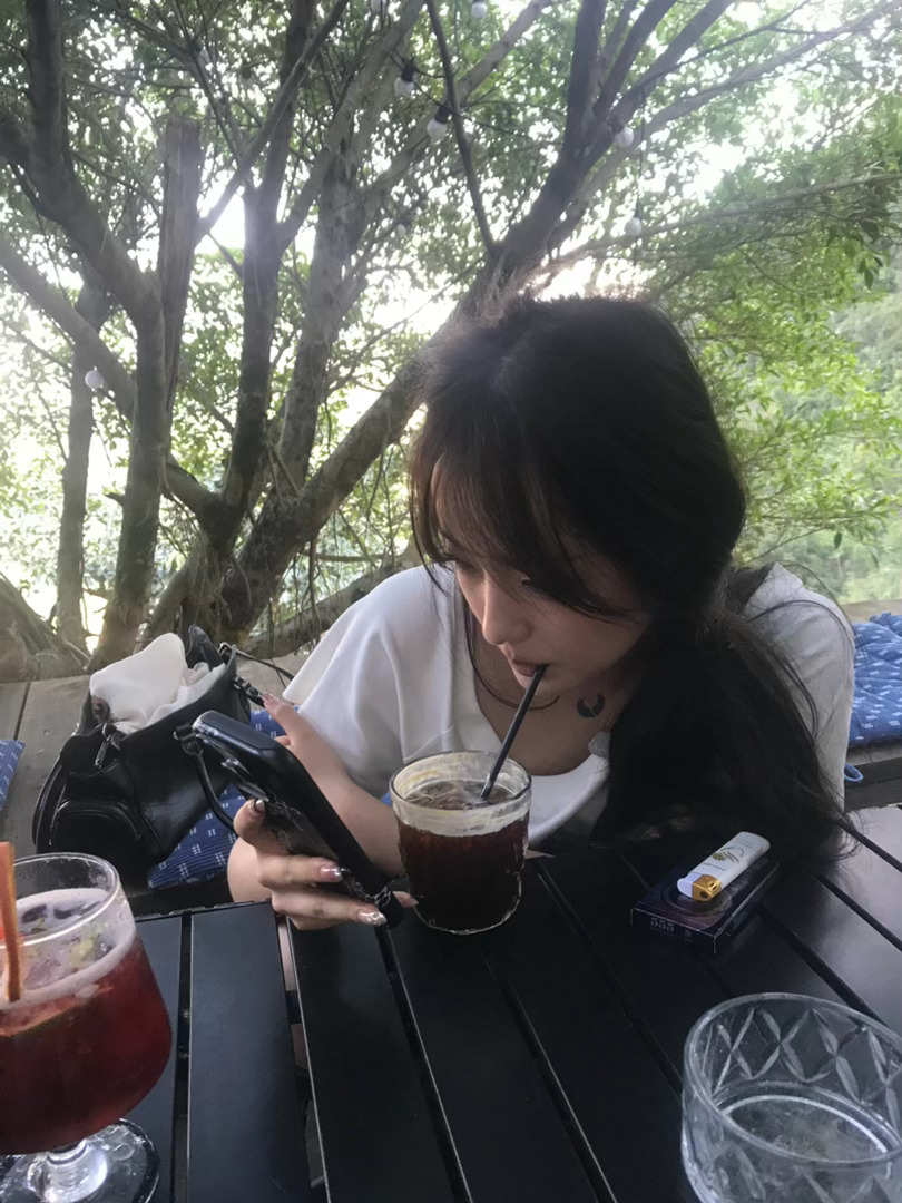 来贵州视察一下民情（比昆明热多了啊啊啊）  ​​​