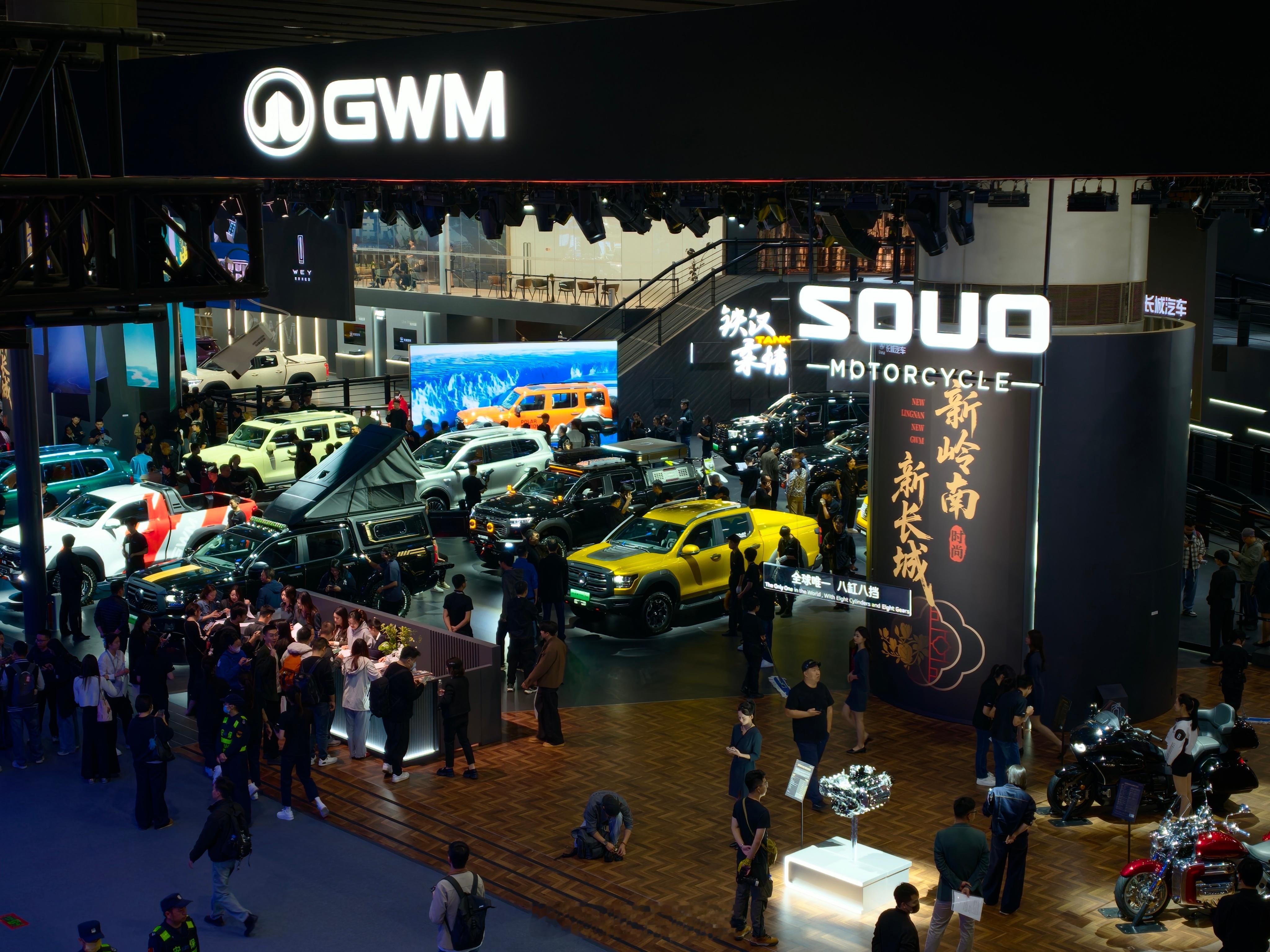 魏牌在广州车展正式按下“品牌焕新”加速键。全新高山家族、全新蓝山、新摩卡Hi4三