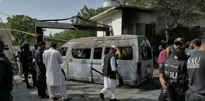 无人机投弹杀3名中国员工，塔吉克斯坦地区背后的黑手是谁？
 
中亚这块地方，过去