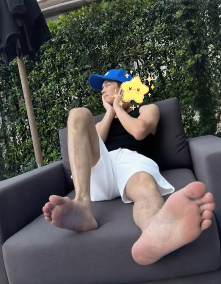 不要拍了害羞了害羞了～
