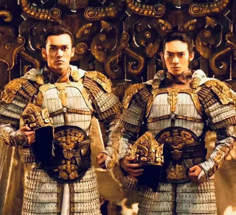 不是我说你们真的没有人觉得
姬发是1嘛!这几天都在郊通发达的超话里苟活，又快乐又