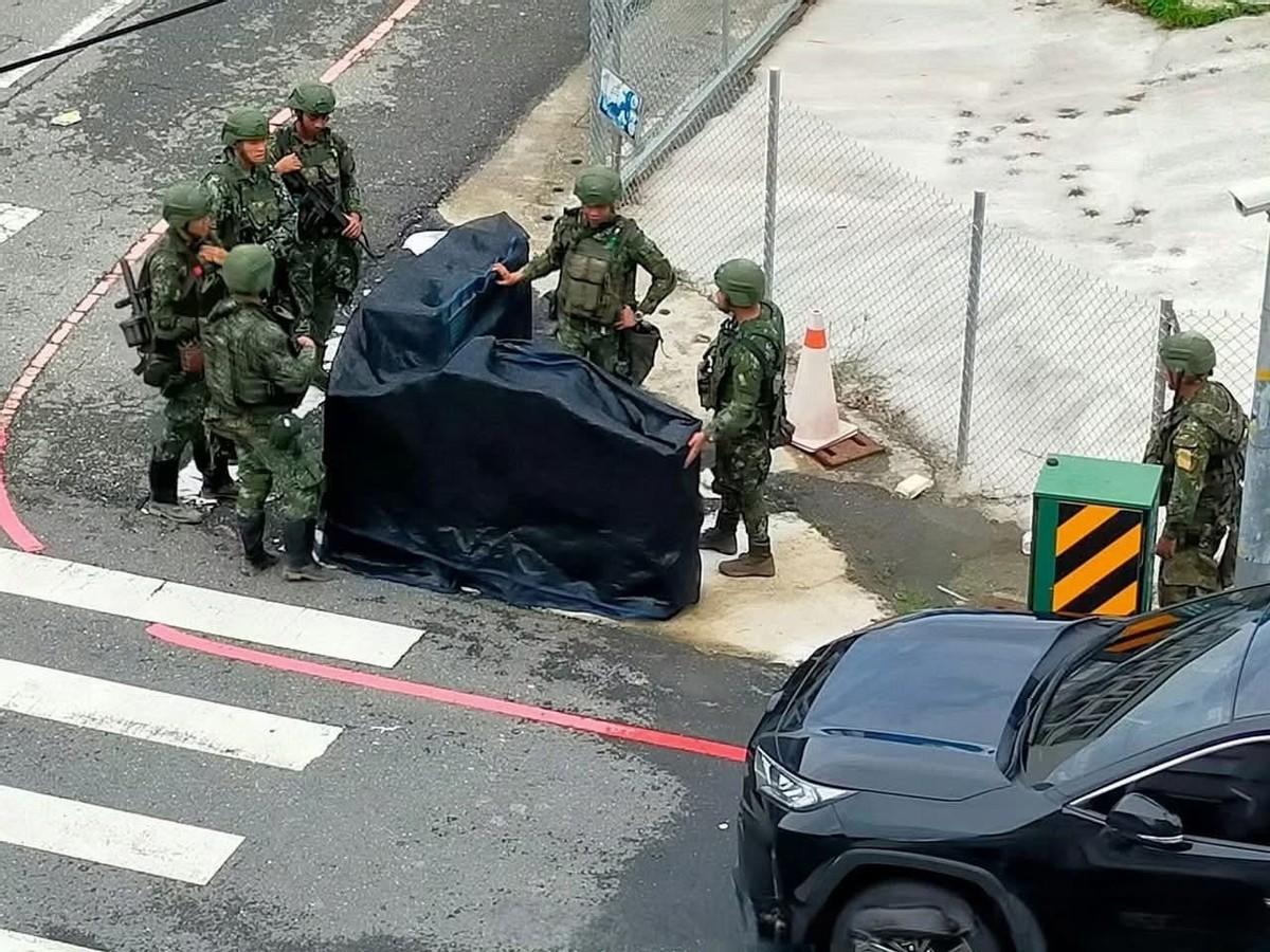 美军400人指导台军“汉光演习”，就教出来这种废物？

看到这一幕，我真的放心了