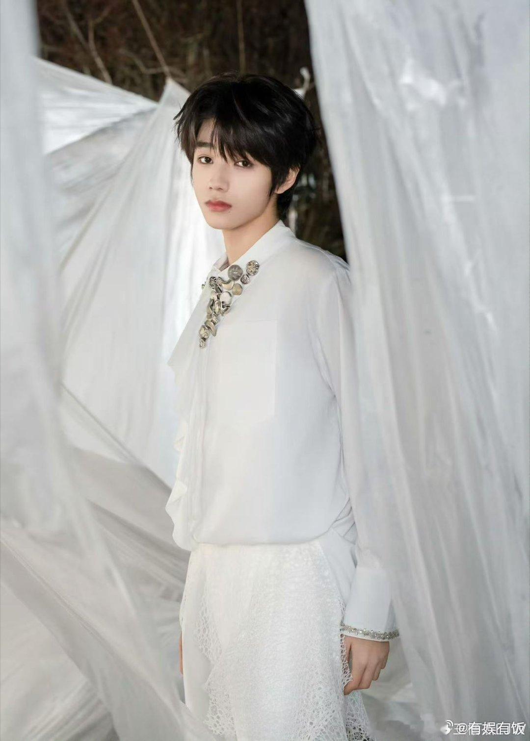 王橹杰即将入场王橹杰新音大片王橹杰新音大片，即将入场。