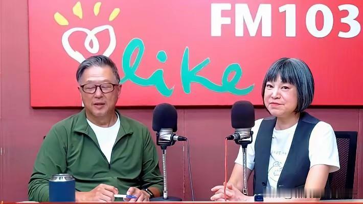 台独记者范琪斐在视频中：
表示中国大陆过去在台湾被妖魔化得太严重，而遭到“青鸟”