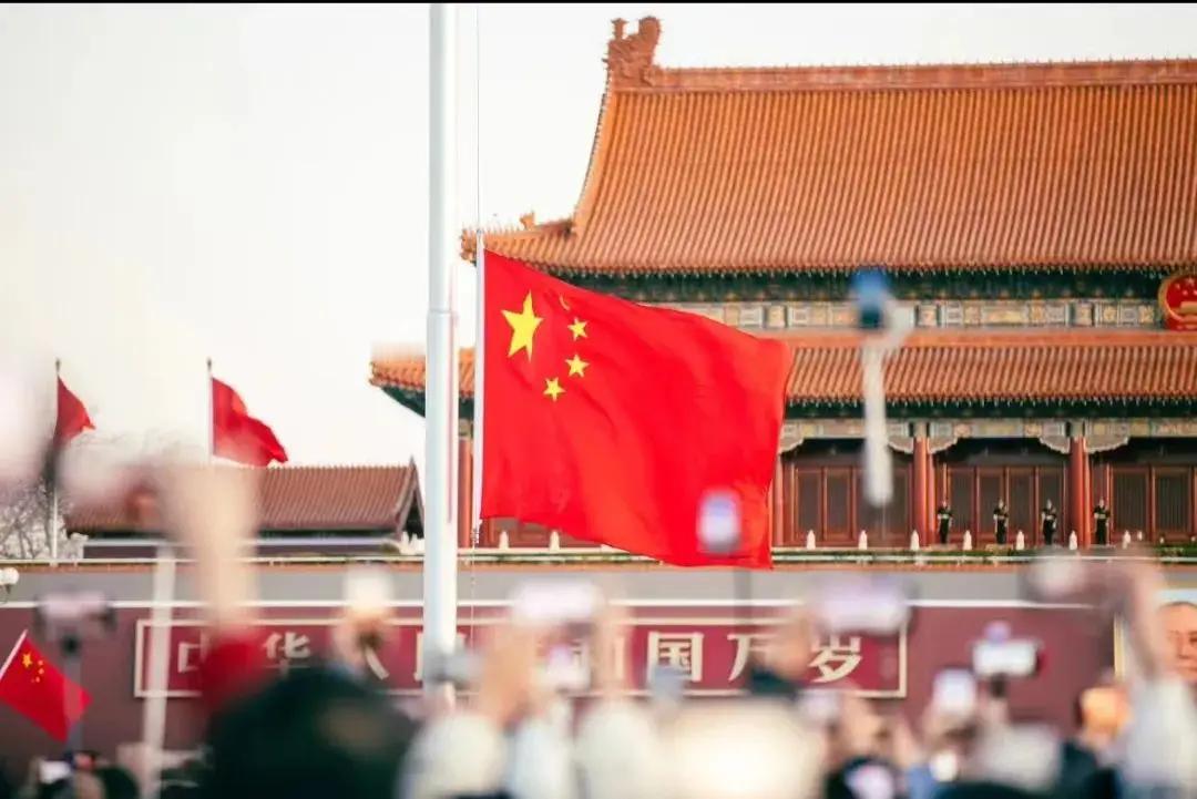 研究中国20多年、还在五角大楼待过的美国专家卡尔弗最近直言不讳的表示中国统一台湾