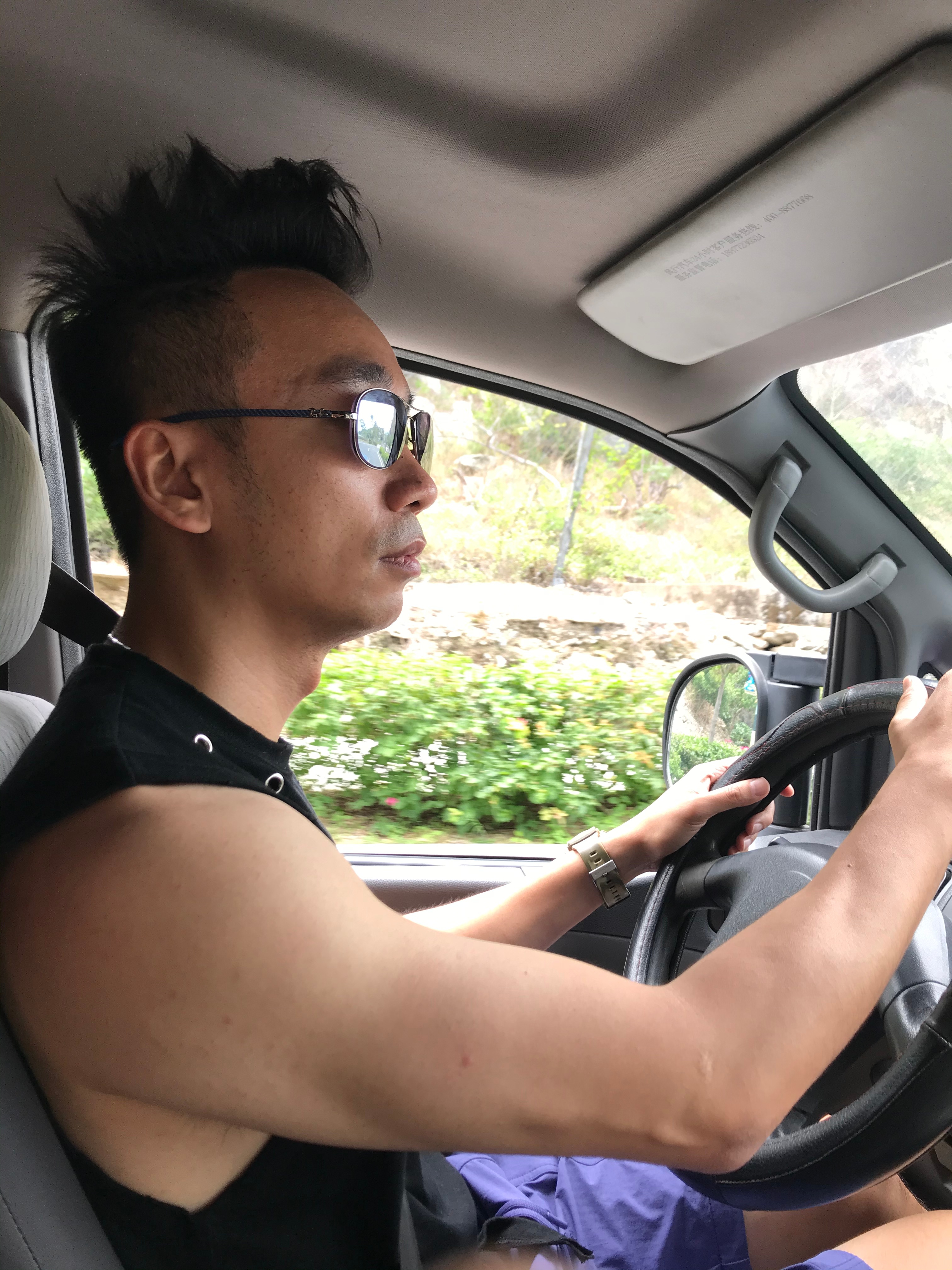 全世界早晨！今天忘了Jeao 头[允悲][允悲][允悲] ​​​