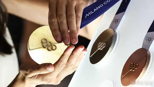 受黄金、白银现货价格大幅飙升，2026年意大利米兰科尔蒂纳冬奥会奖牌有望成为奥运