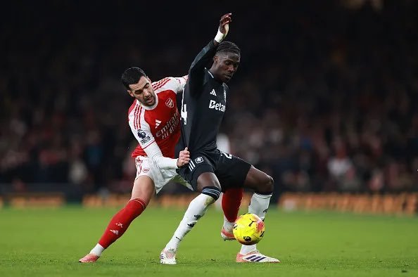 伊恩·赖特认为，在阿森纳战胜维拉的比赛中，梅里诺非常走运：“米克尔非常幸运，因为