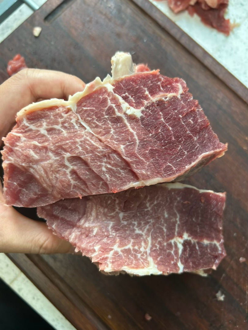 今天买的牛肉还可以。33一斤 