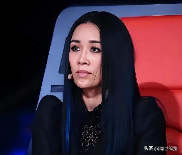 那英含泪加唱被查“违规”，官方通报反转，意外印证刀郎旧话