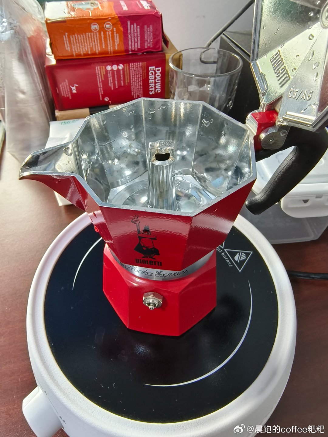 我的Coffee Corner!家当已经配齐，可以实现在宿舍咖啡自由！咖啡