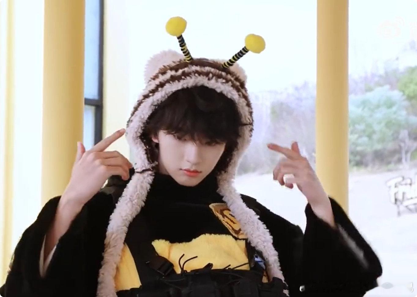 穆祉丞周五晚高疯vlog周五晚高疯周五晚高疯收官啦，穆祉丞全程活力满满，可爱到犯