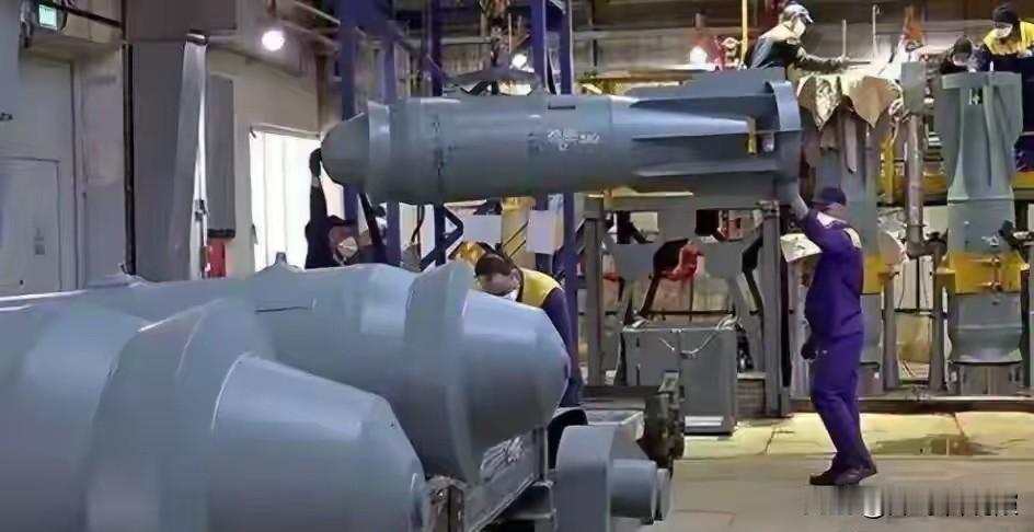 红军村失守连带影响逐渐出现，特朗普首先表态度，泽连斯基很正确