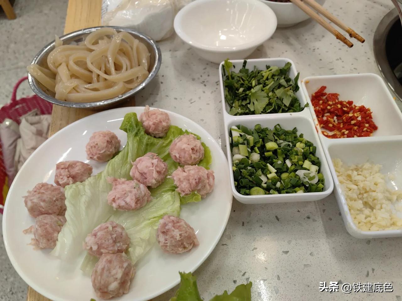 打卡成都豆花火锅