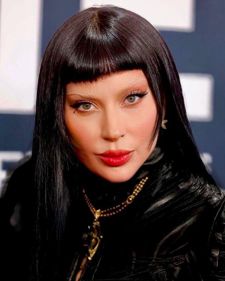 今天是Lady Gaga四十岁生日。
从全能音乐天后到在影视跨界领域崭露头角，她