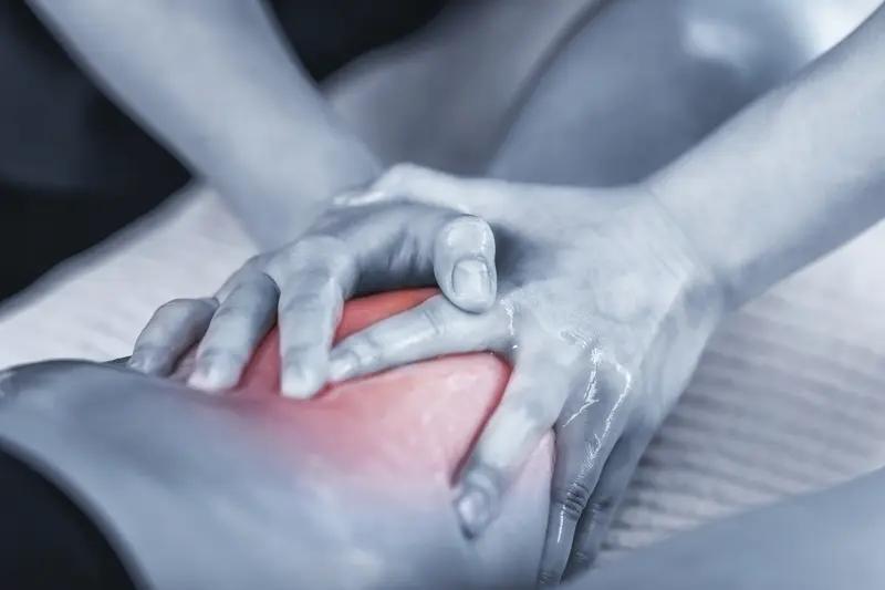 家属索赔150万这个店家也是勇，什么钱都敢赚。不知道现在的老人以及小孩，都是比较