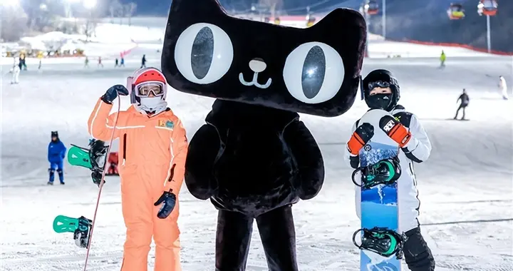 亚马逊|滑雪运动成为“新年俗” 天猫年货节20多家国内外品牌发布滑雪新品
