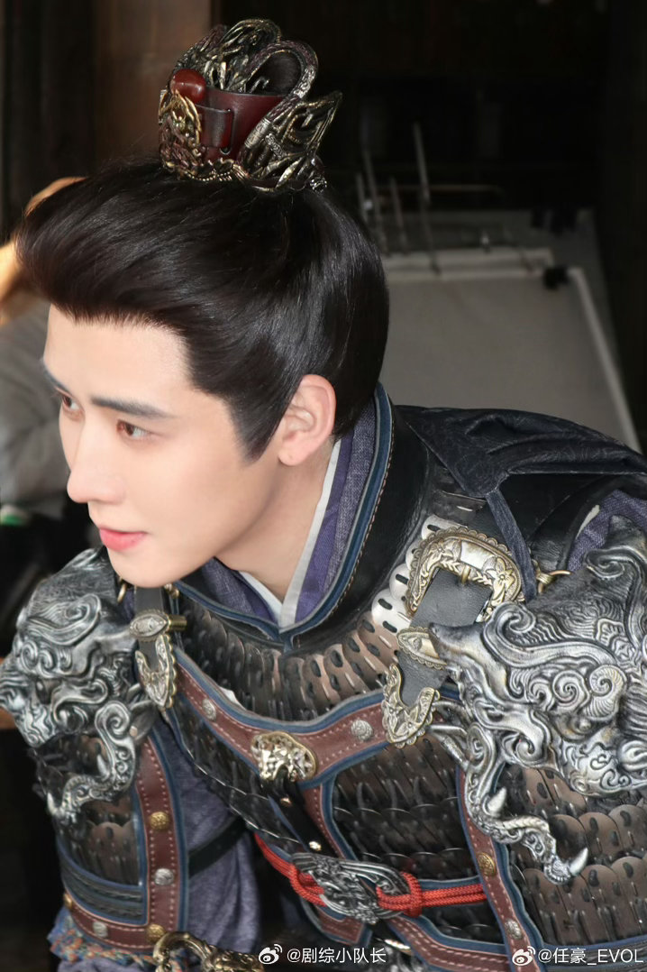 谁懂任豪闪避这一秒的苏感任豪李怀安完美闪避这一块谁能拒绝这样的李怀安！危机时刻尽